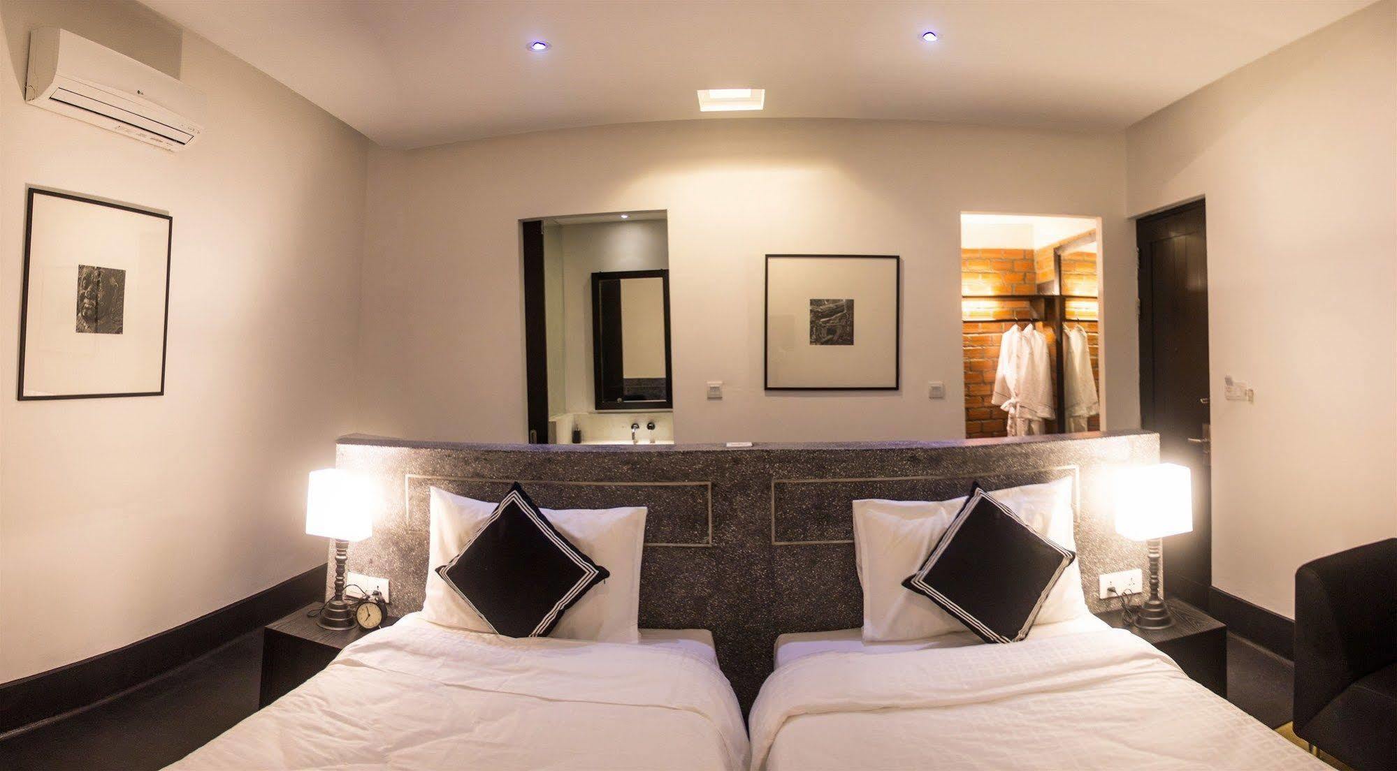 Hotel Ofuro Phnom-Penh Buitenkant foto