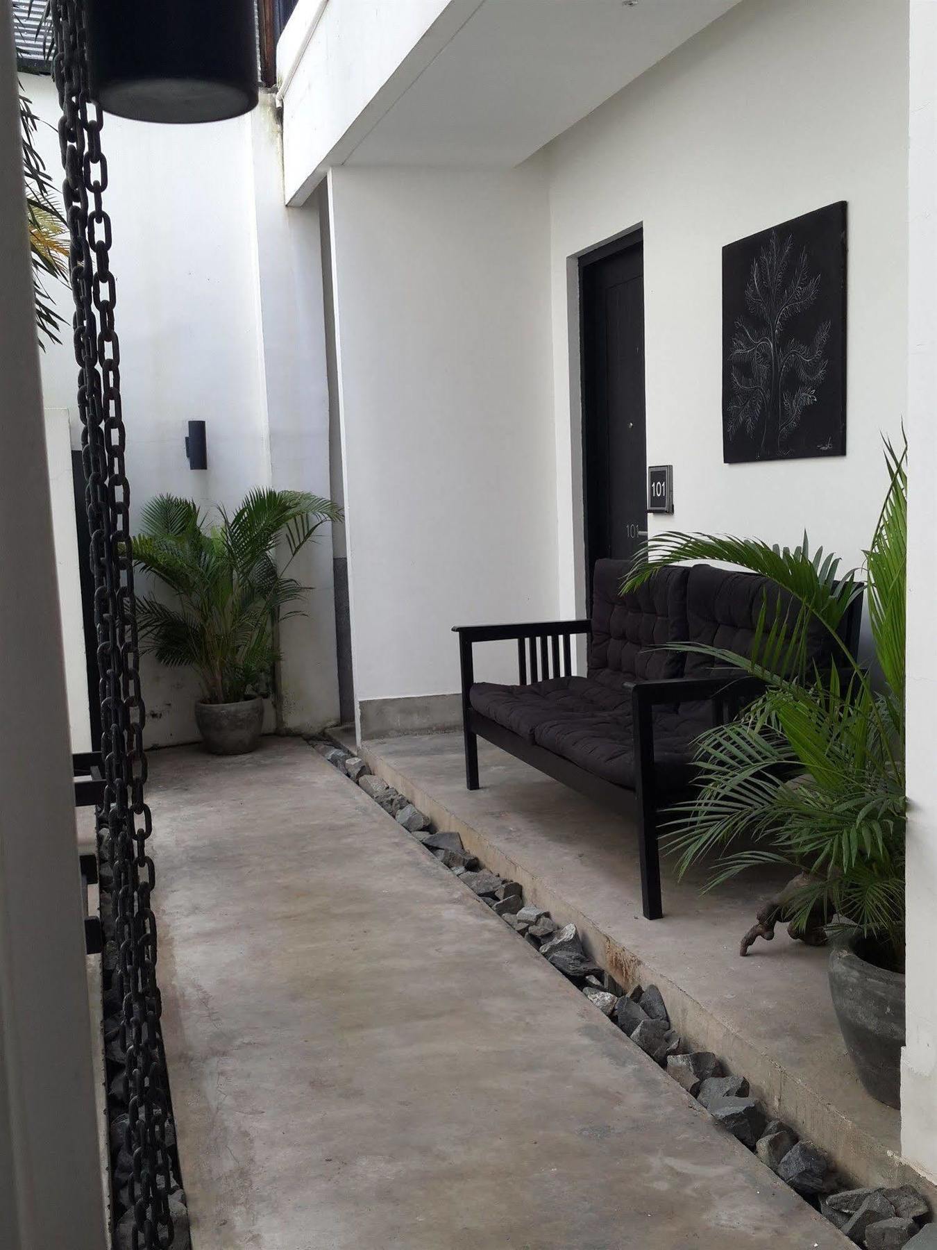 Hotel Ofuro Phnom-Penh Buitenkant foto